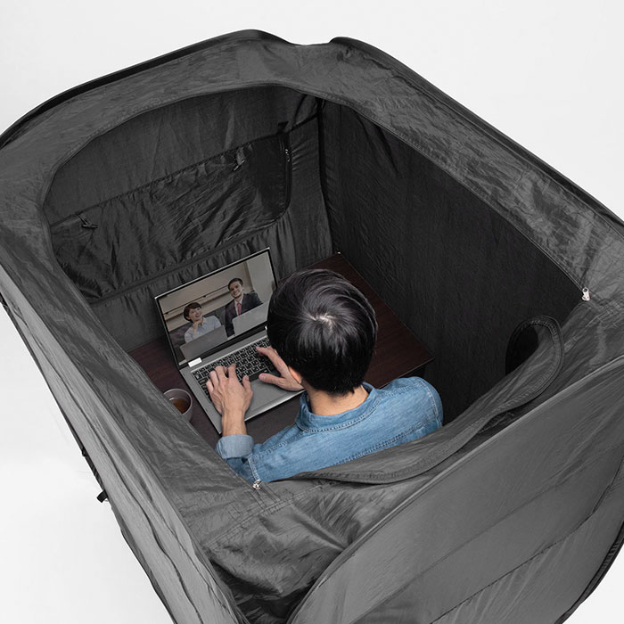 foldable-indoors-tent-office-14-5e946f2c58fa2__700 Karantina günlerine pratik çözüm: "Taşınabilir Ofis"