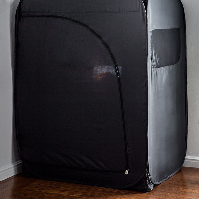 foldable-indoors-tent-office-4-5e946f1e32c4e__700-1 Karantina günlerine pratik çözüm: "Taşınabilir Ofis"